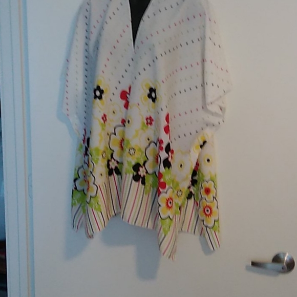 Cover up vest - Picture 1 of 1